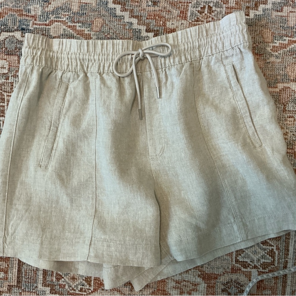 ATHLETA Women’s linen  shorts SZ M